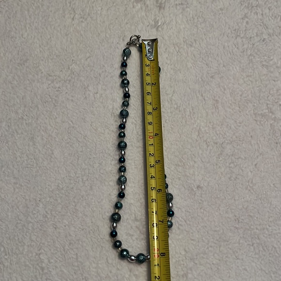 ‼️4/$10‼️ Handmade Necklace and Earring Set - Picture 2 of 5